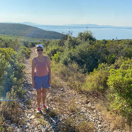 Unfiltered - Kitchen, Wine And Hideaway