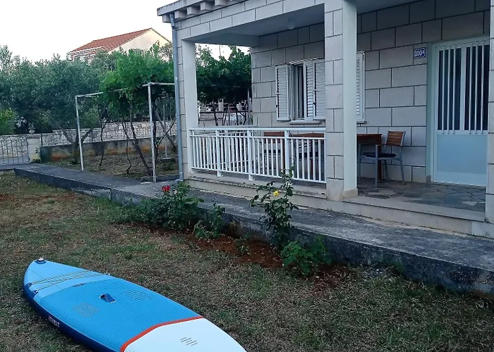 Unfiltered - Kitchen, Wine And Hideaway Villa